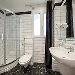 Near Eiffel Tower - Beautiful Flat Apartment