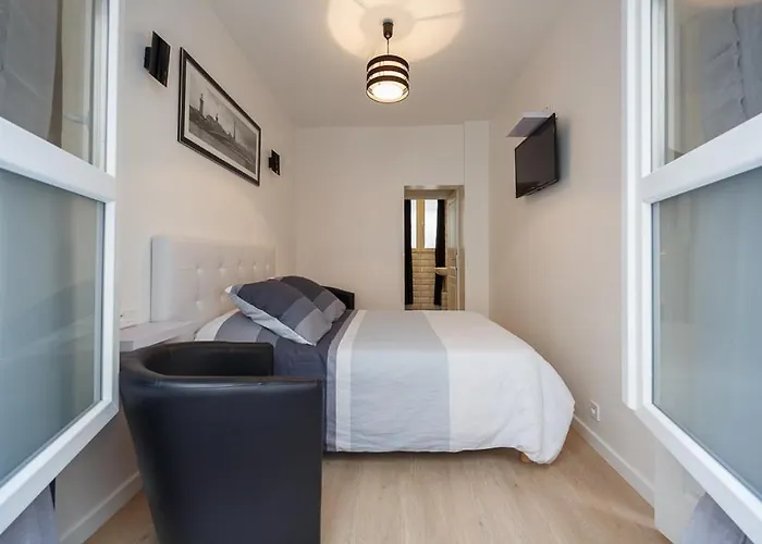 Near Eiffel Tower - Beautiful Flat *
